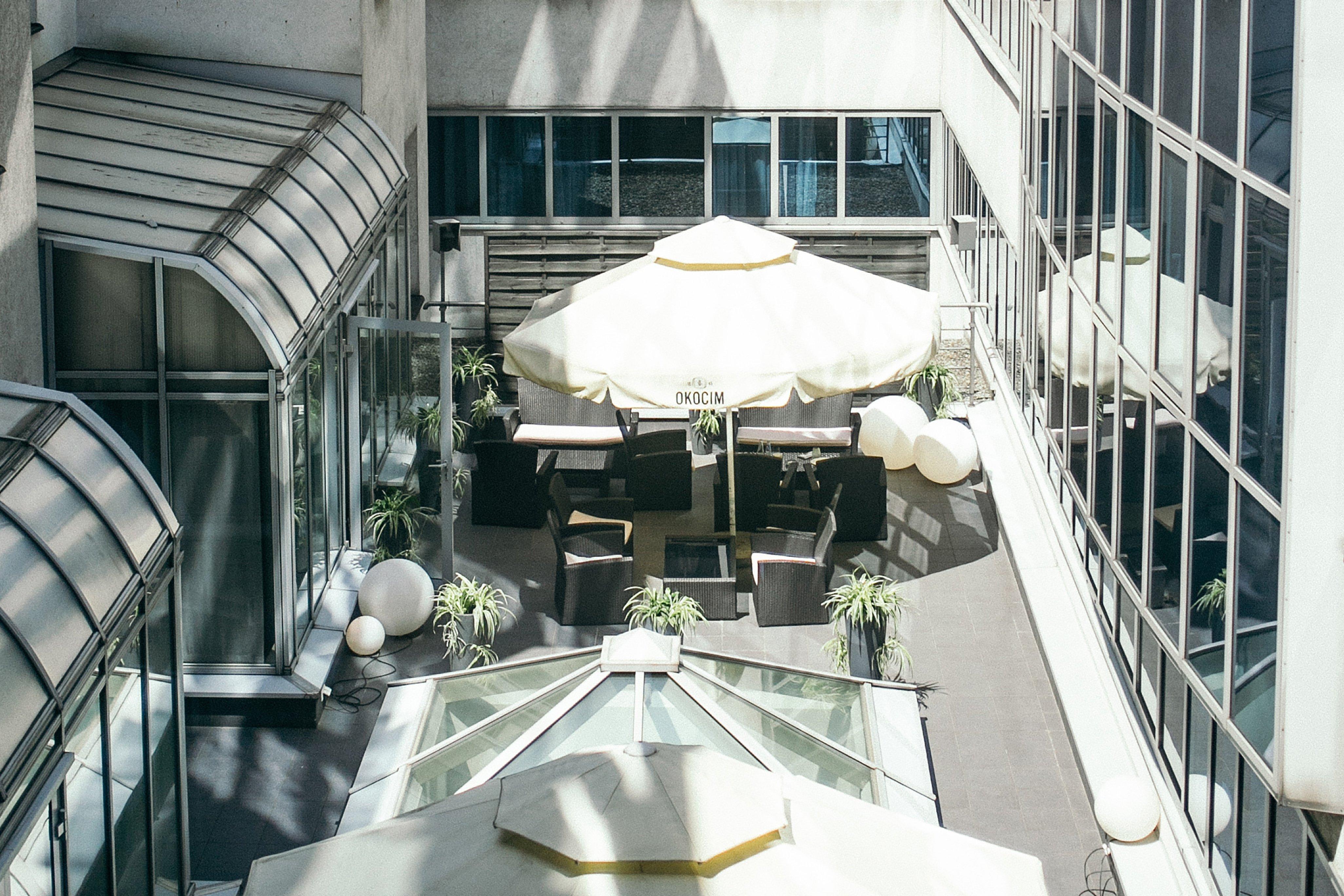 Holiday Inn Krakow City Centre By Ihg Ngoại thất bức ảnh The interior of the hotel