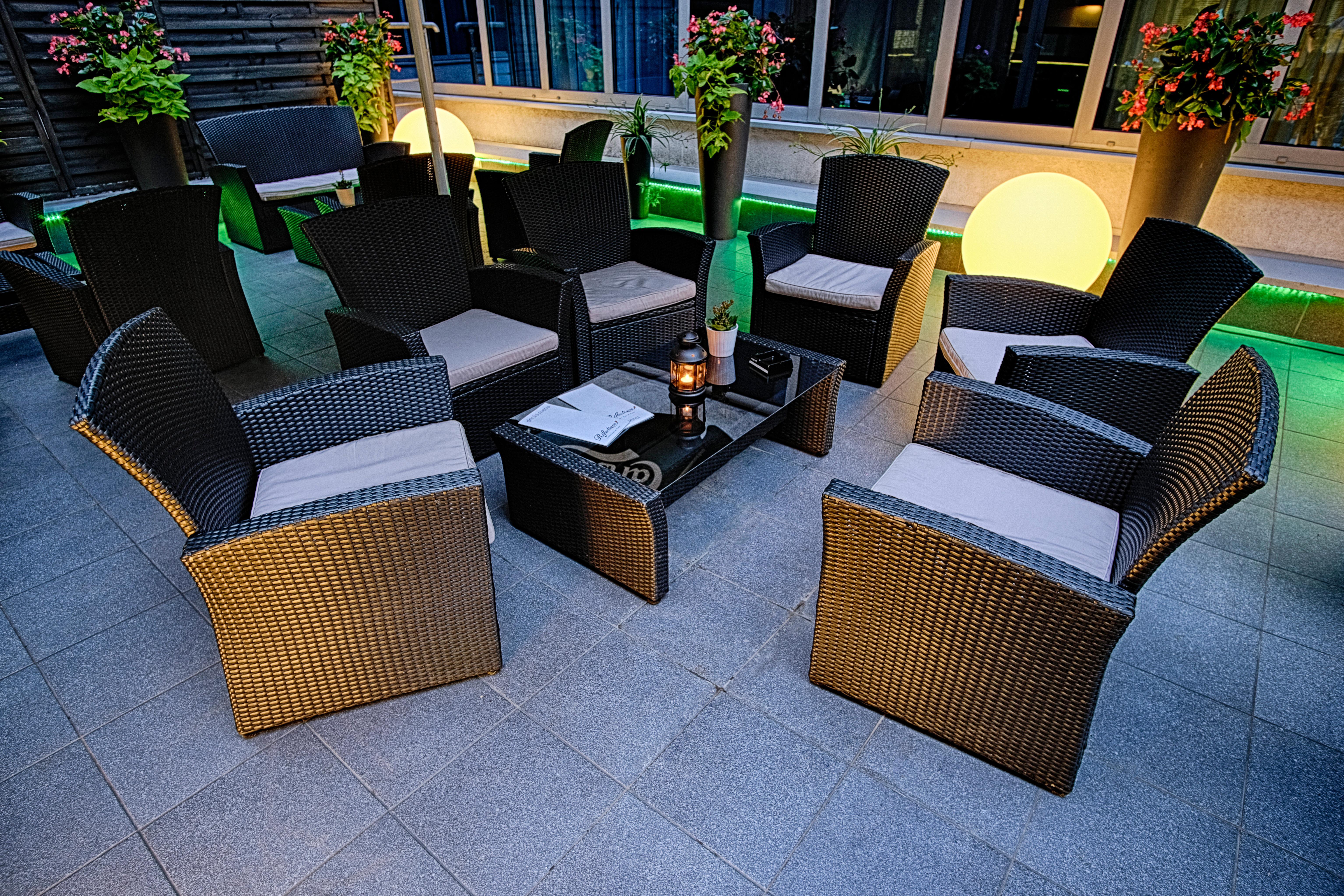Holiday Inn Krakow City Centre By Ihg Ngoại thất bức ảnh Outdoor furniture