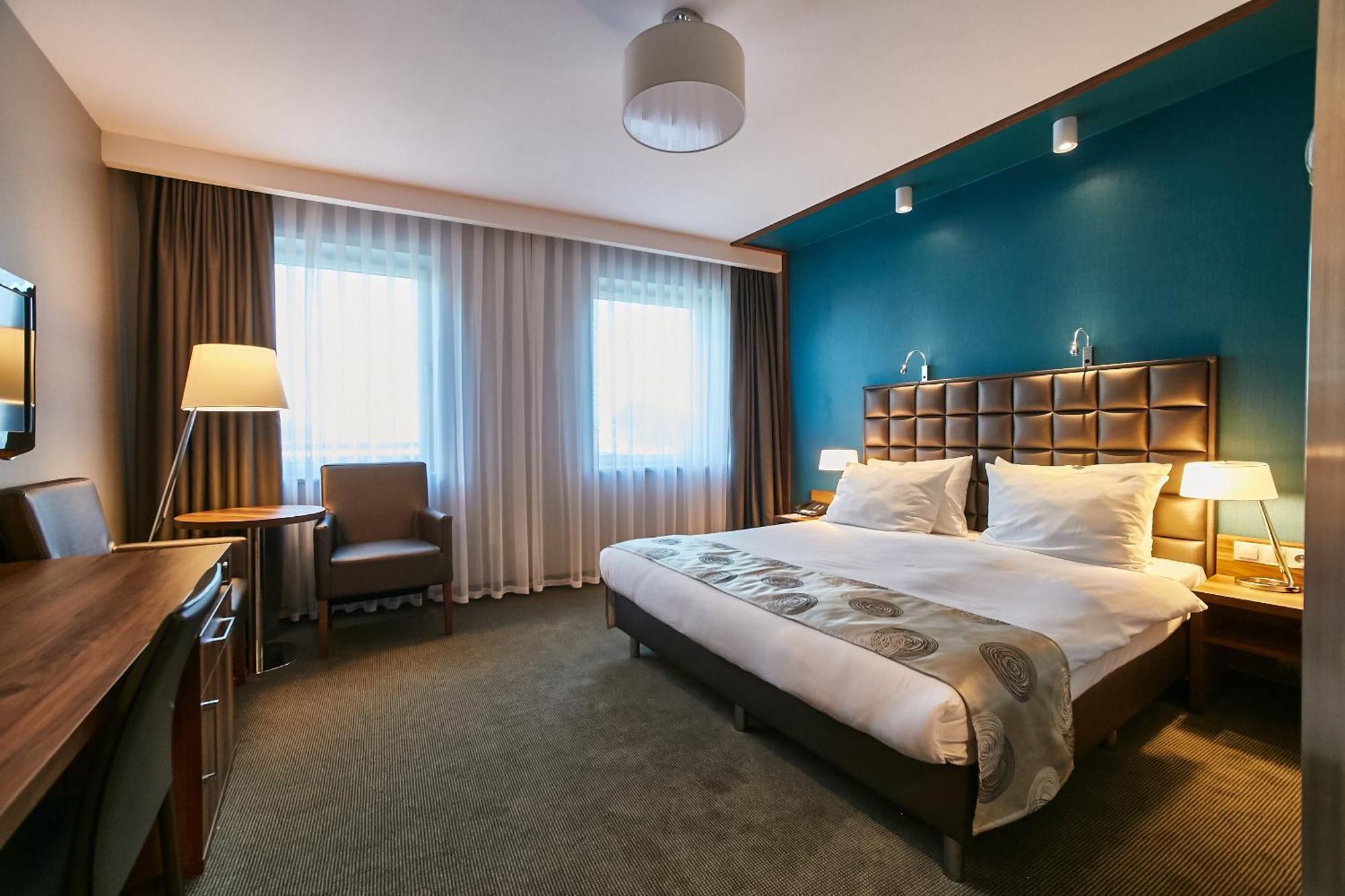 Holiday Inn Krakow City Centre By Ihg Ngoại thất bức ảnh A room at the Radisson Blu Hamburg